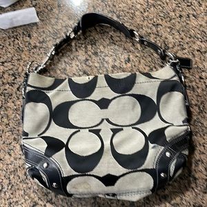 Coach Signature Carly Hobo Ladies Bag N: G0826-12871 Handcrafted BLACK